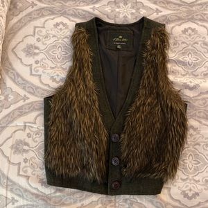 FAUX FUR VEST